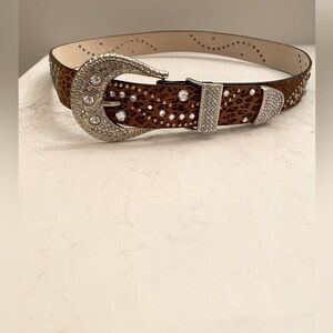 NWOT Leather Size Large Belt with Large Decorative Buckle Leopard Print Beads